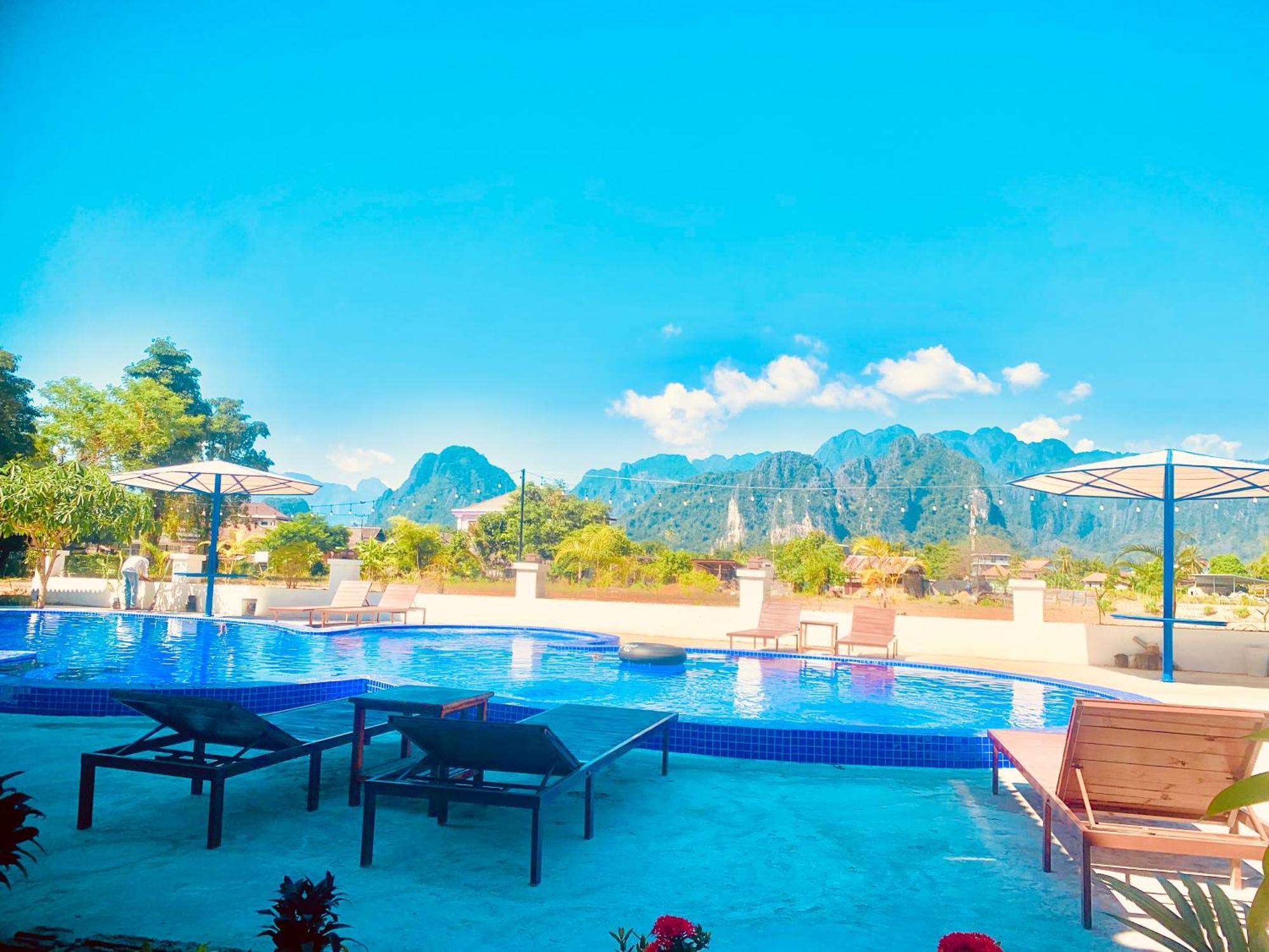 Vang vieng Garden Hotel Buitenkant foto
