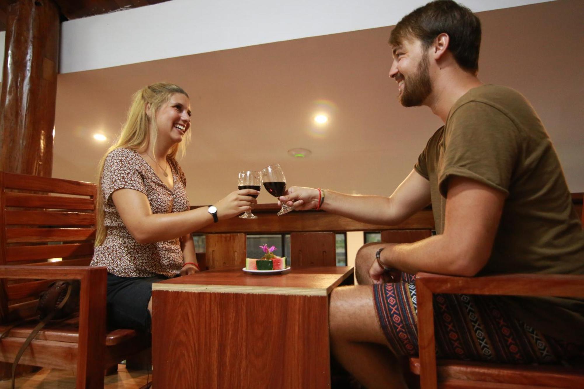 Vang vieng Garden Hotel Buitenkant foto