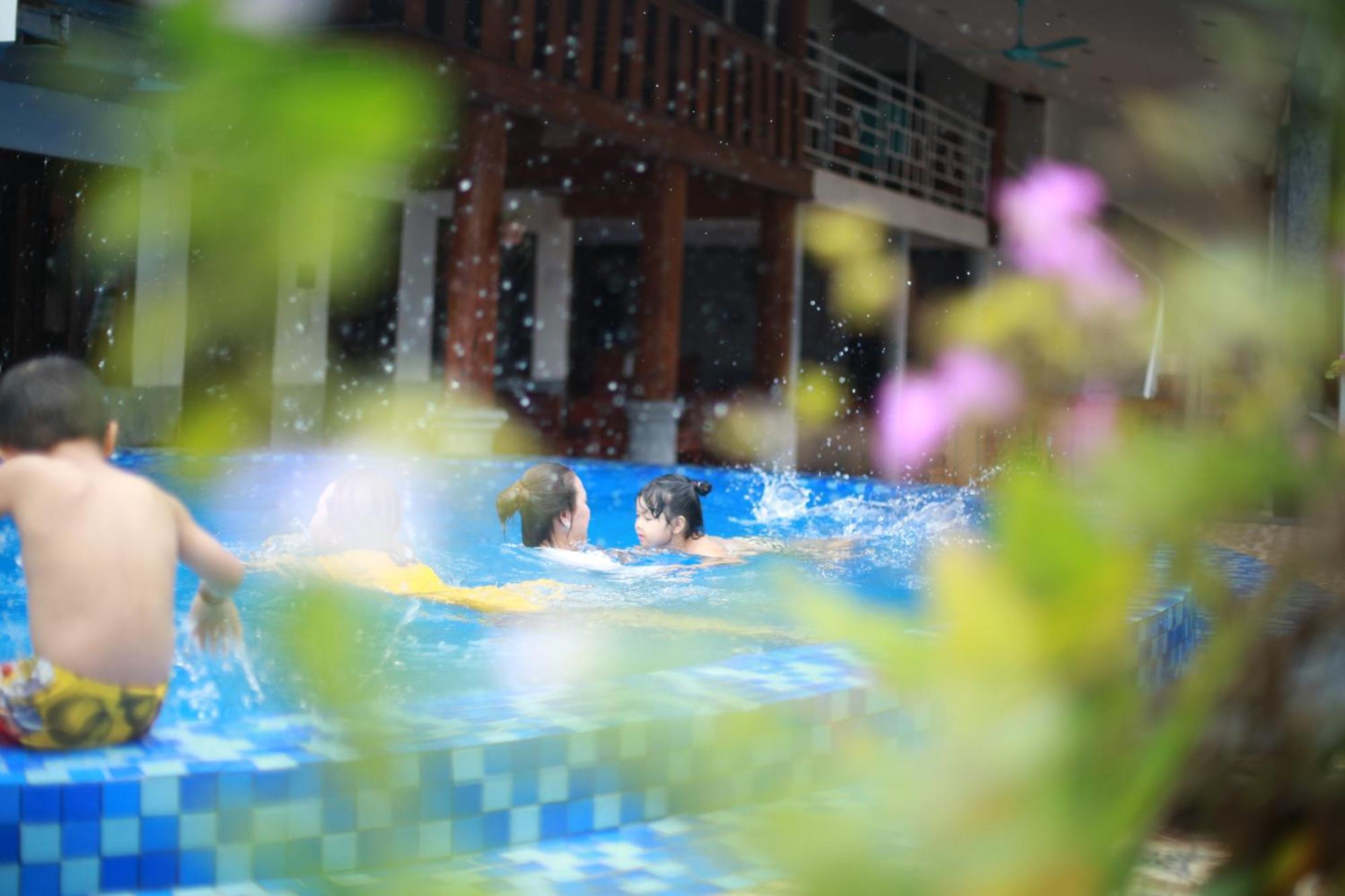 Vang vieng Garden Hotel Buitenkant foto